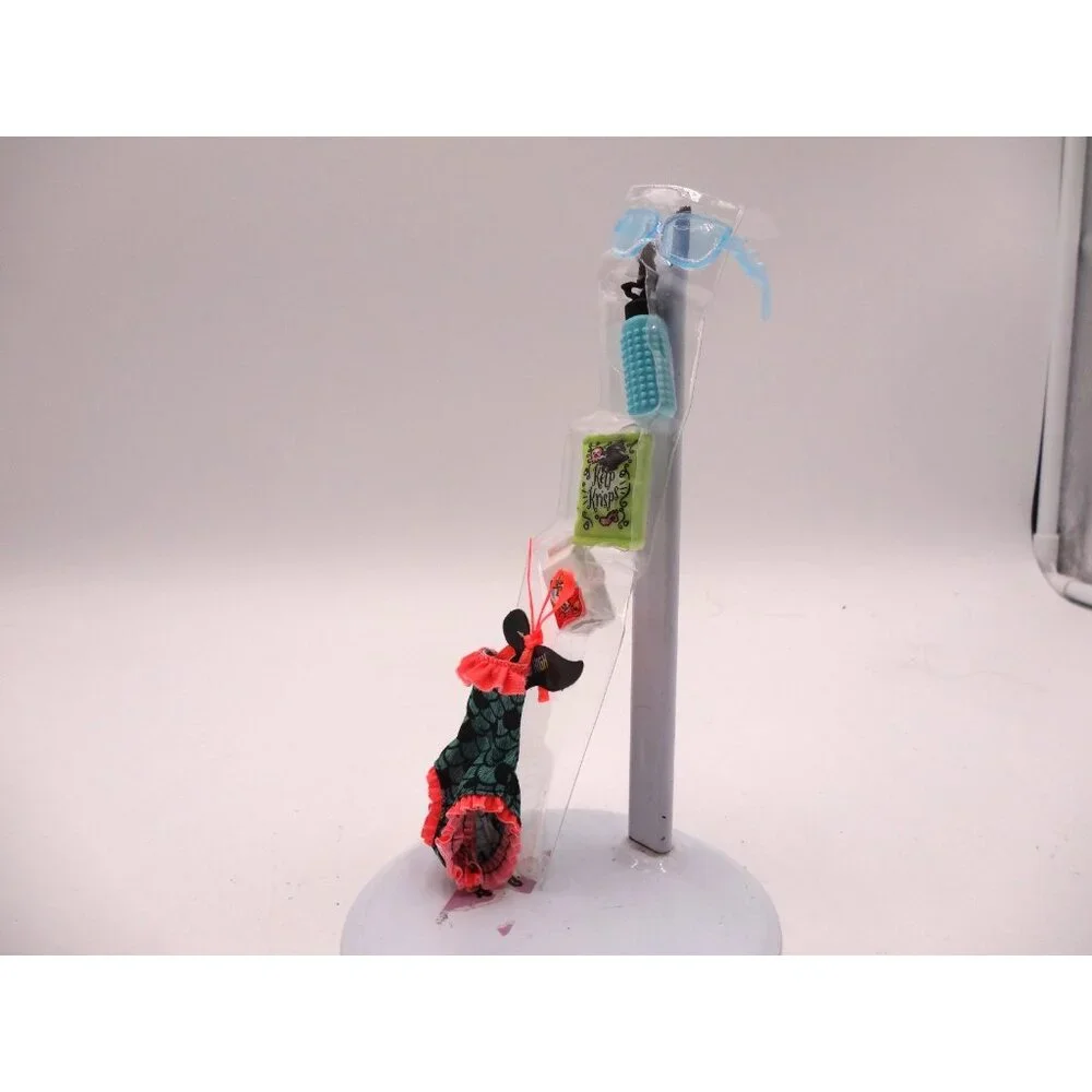 Monster High Lagoona Blue Accessories Swim Suit Glasses‎ Drink Bottle more